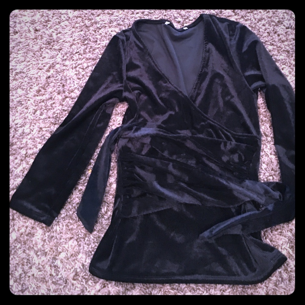 Velvet cross cross top